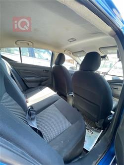 نيسان فيرسا